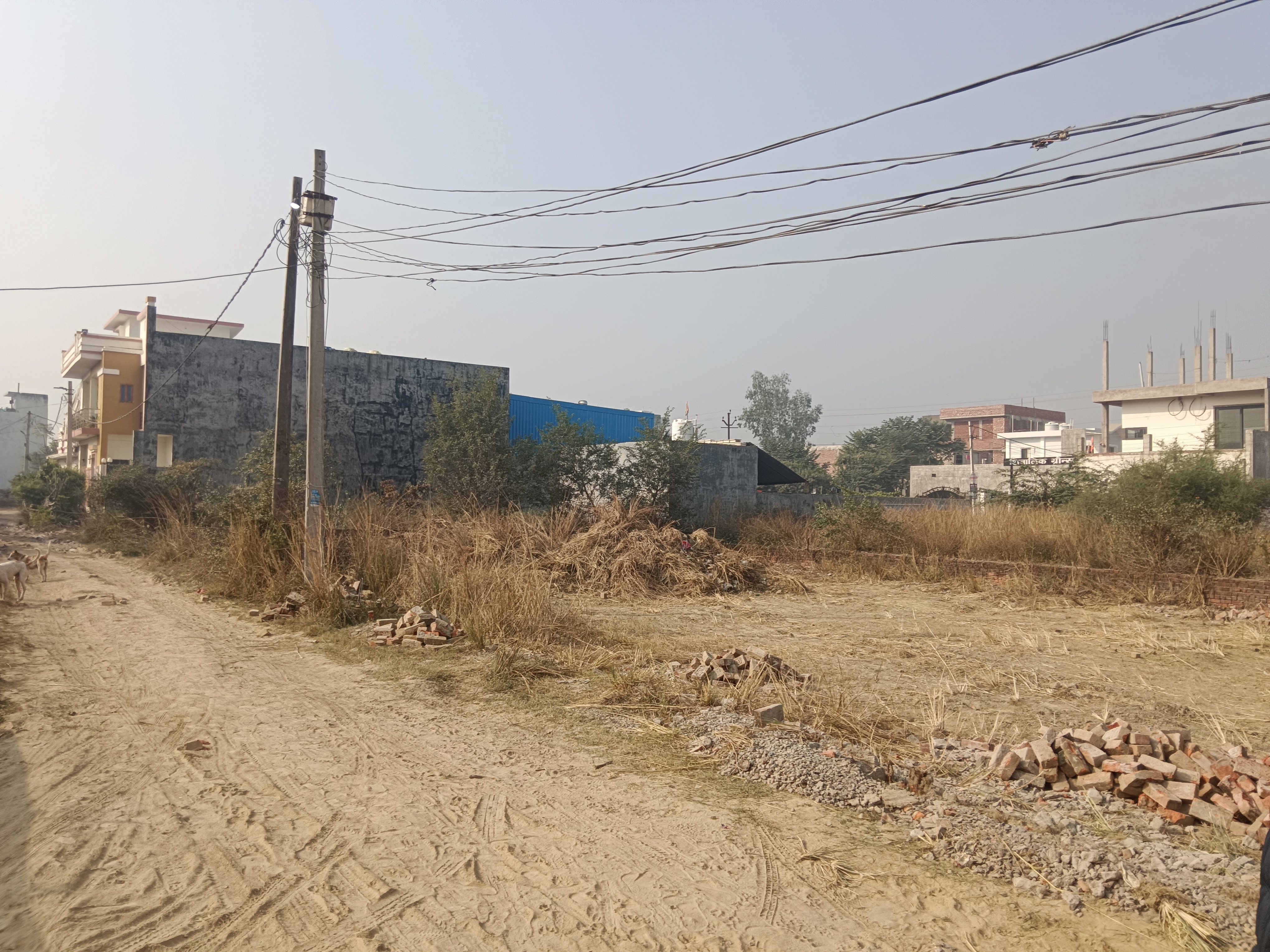 Plot For Sale in Deva Road Par Plot Availa