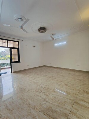 2 BHK Builder Floor For Rent in Malviya Nagar