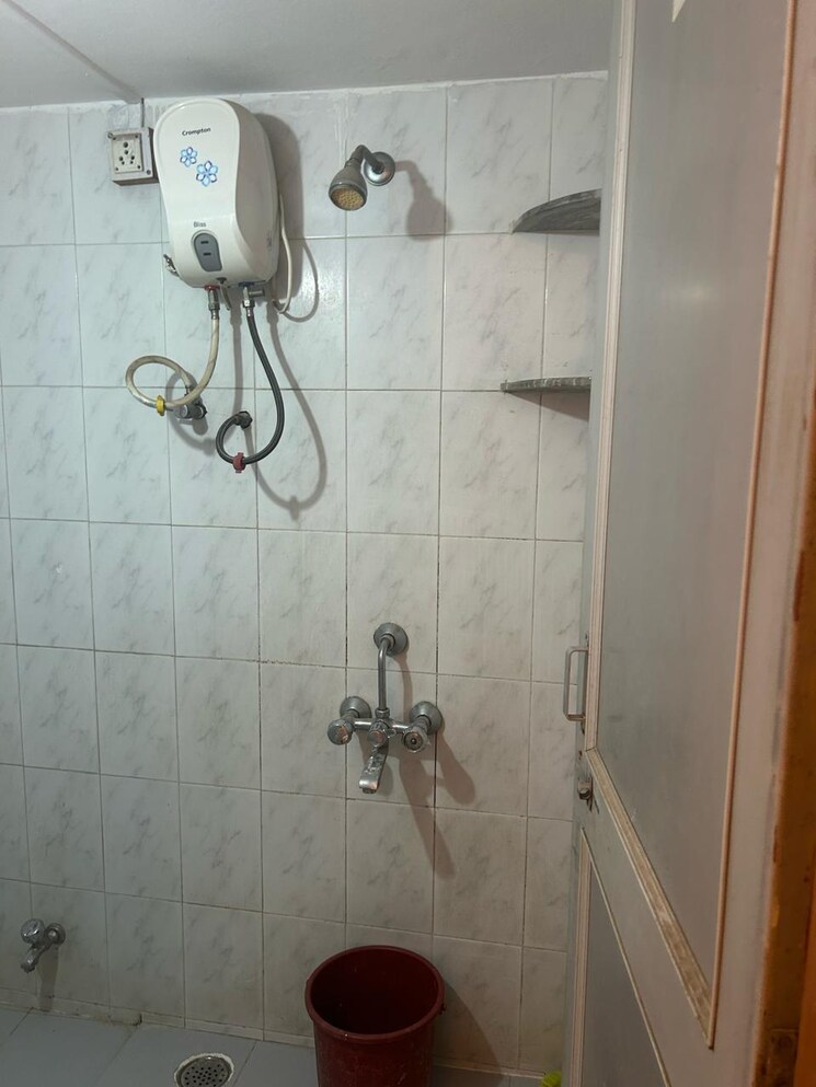 Bathroom, wadgaon sheri 2 Bedroom 850 Sq.Ft. Apartment In Wadgaon Sheri Pune 9654029