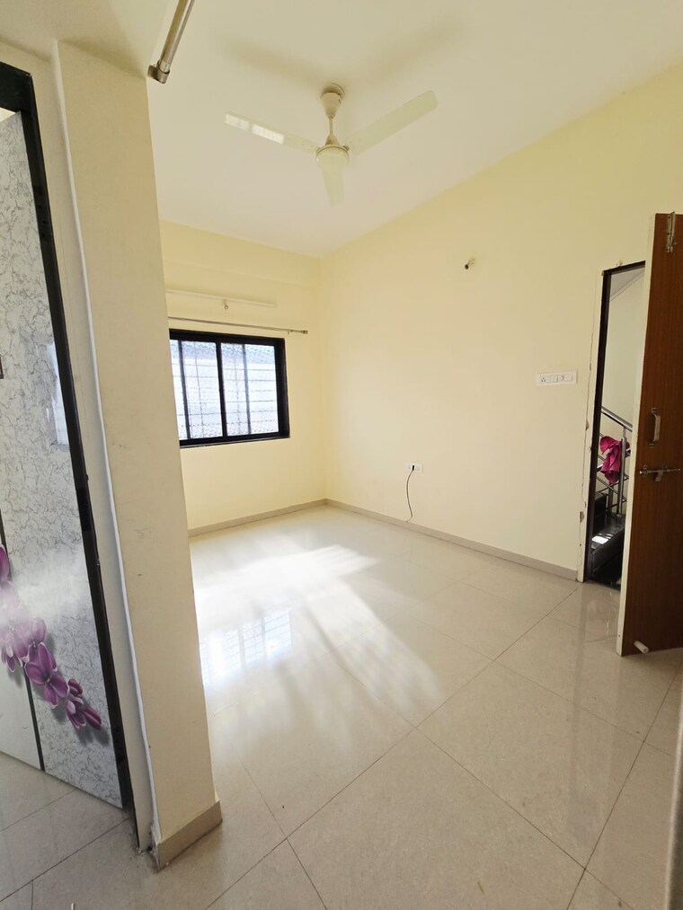 Room, wadgaon sheri 1 Bedroom 550 Sq.Ft. Apartment In Wadgaon Sheri Pune 9654042