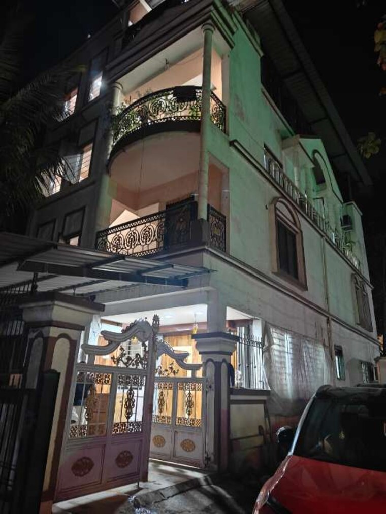 Entrance, vashi Pg For Boys & Girls In Vashi 9654073