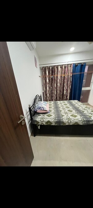 Bedroom in 2 BHK Apartment at Runwal Forests, Kanjurmarg West – for Rent