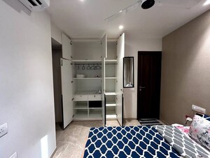 Bedroom in 1 BHK Apartment at Hiranandani Regent Hill, Powai – for Rent