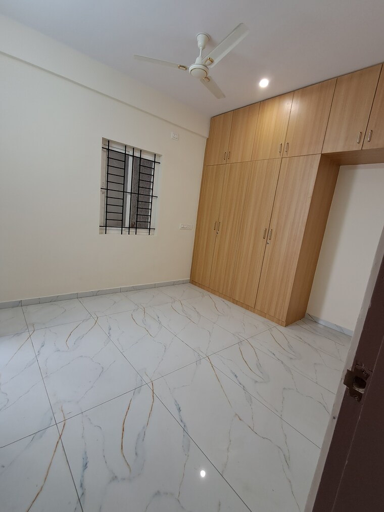 Room, hsr layout 1 Bedroom 600 Sq.Ft. Builder Floor In Hsr Layout Bangalore 9654145