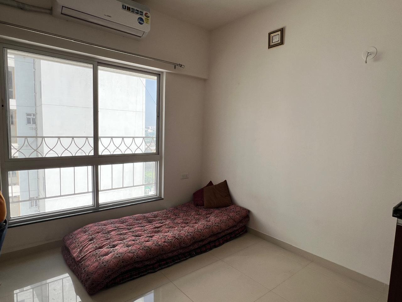 1 RkApartment For Rent in Gera World of Joy