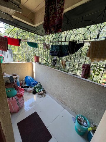 Team Area in 1 BHK Apartment at Dhanlaxmi Park, Kothrud – for Rent