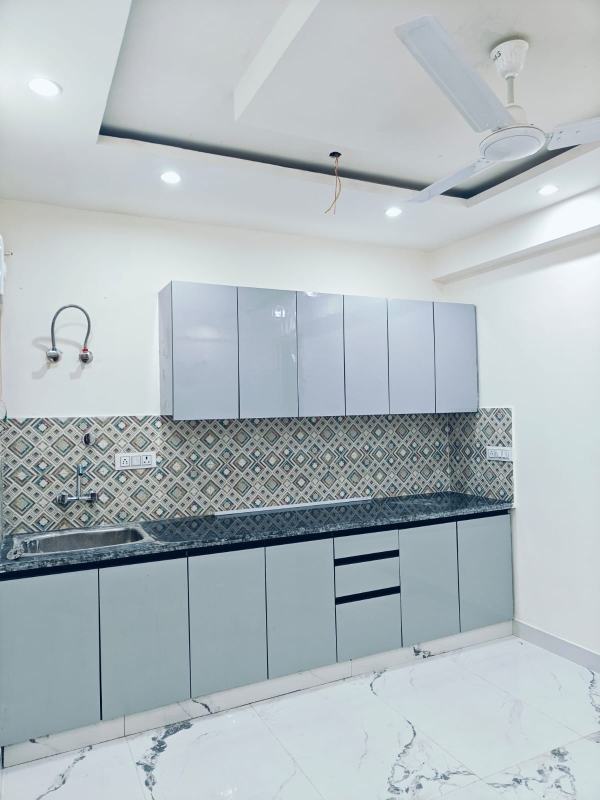 1 BHK Builder Floor For Rent in Saket