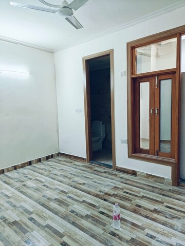 Room in 1 BHK Builder Floor at Saket – for Rent