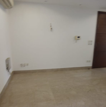 Room in 4 BHK Builder Floor at Boutique Residential Apartments A-7 1, Vasant Vihar – for Rent