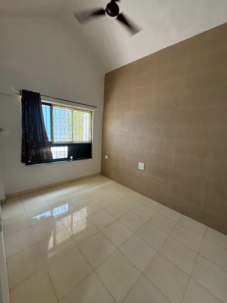 2 BHK Apartment For Rent in Hiral Greens