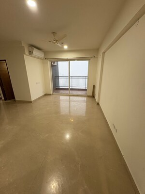 2 BHK Apartment For Rent in Godrej Meridien, Mohammad Heri Village