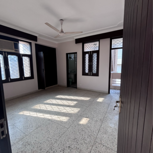 Room in 2 BHK Builder Floor at Neeti Bagh – for Rent
