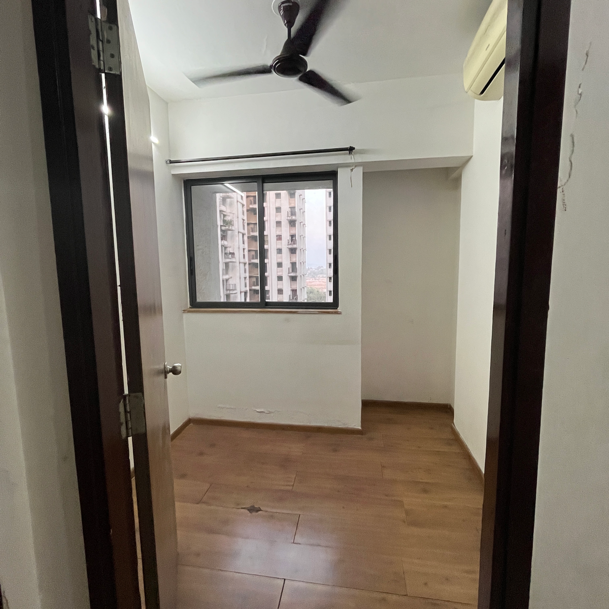 1.5 BHK 680 Sq.Ft. Apartment in Lodha Palava City Lakeshore Greens