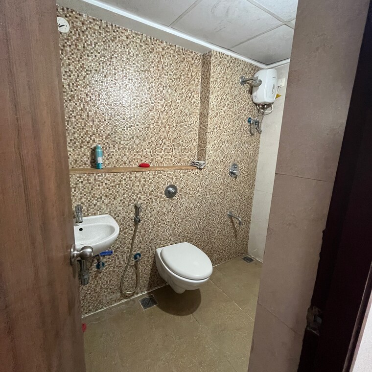 Bathroom, lodha-palava-city-lakeshore-greens 1.5 Bedroom 680 Sq.Ft. Apartment In Hedutane Thane 9654253