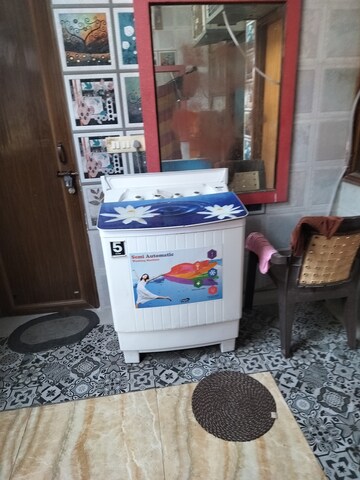 Team Area in 1 RK Independent House at RWA Apartments Sector 71, Sector 71 – for Rent