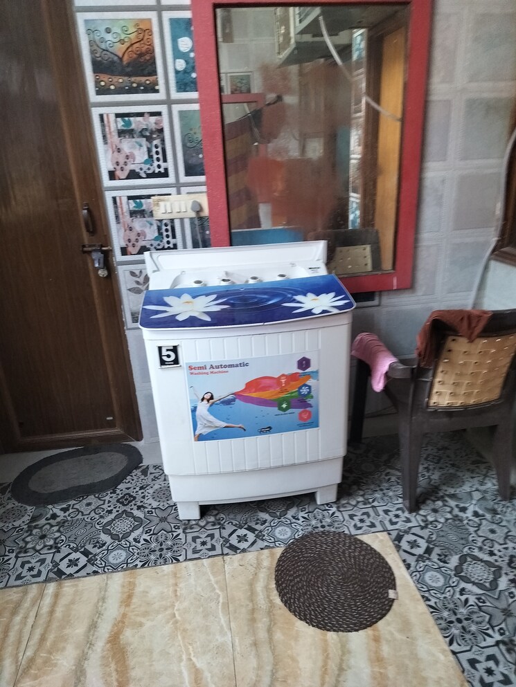 Team Area, rwa-apartments-sector-71 1 RK 350 Sq.Ft. Independent House In Sector 71 Noida 9654254