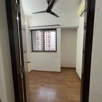 Room in 1.5 BHK Apartment at Lodha Lakeshore Greens, Hedutane – for Sale