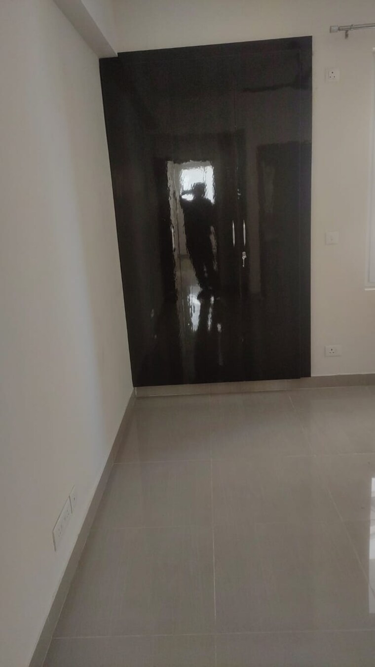 Room, ramprastha-city-the-edge-towers 3 Bedroom 1770 Sq.Ft. Apartment In Sector 37d Gurgaon 9654298