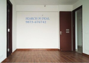 Room in 3 BHK Apartment at Ramprastha City The Edge Towers, Sector 37d – for Sale