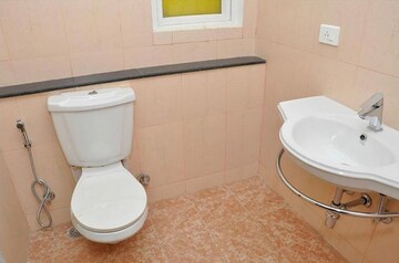 Bathroom in 4 BHK Apartment at Ramprastha City The Edge Towers, Sector 37d – for Sale