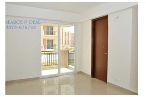 Room in 3 BHK Apartment at Ramprastha City The Atrium, Sector 37d – for Sale