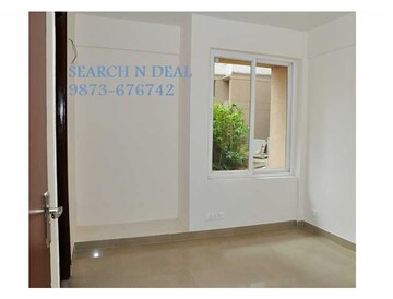 Room in 3 BHK Apartment at Ramprastha City The Atrium, Sector 37d – for Sale