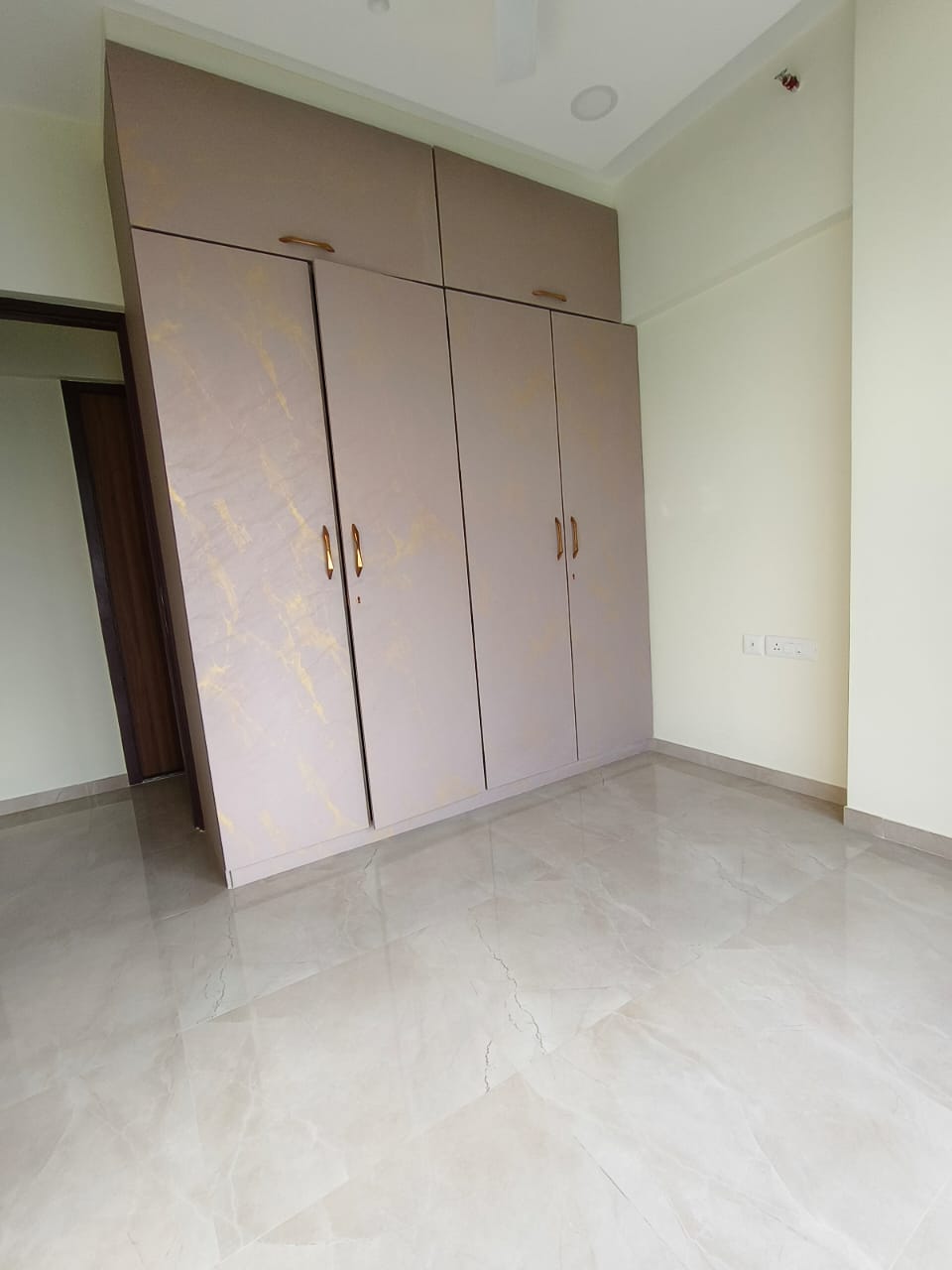 2 BHK 750 Sq.Ft. Apartment in Shiv Gauri