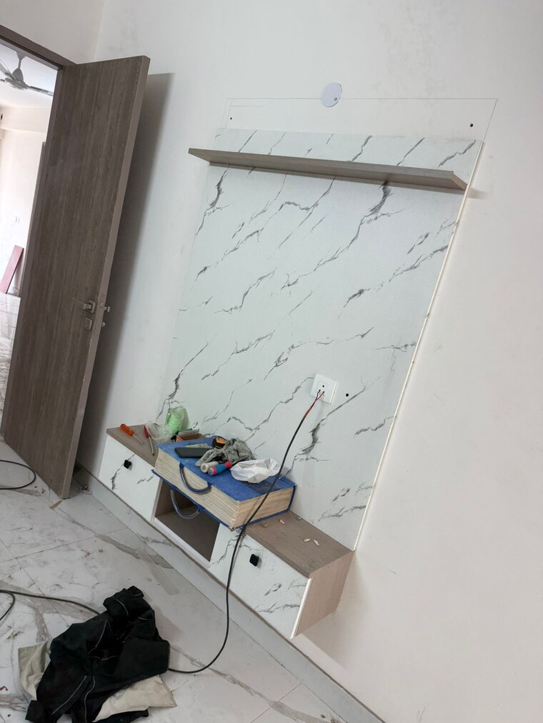 Master Bedroom, smart-world-gems 2.5 Bedroom 1102 Sq.Ft. Builder Floor In Sector 89 Gurgaon 9654340