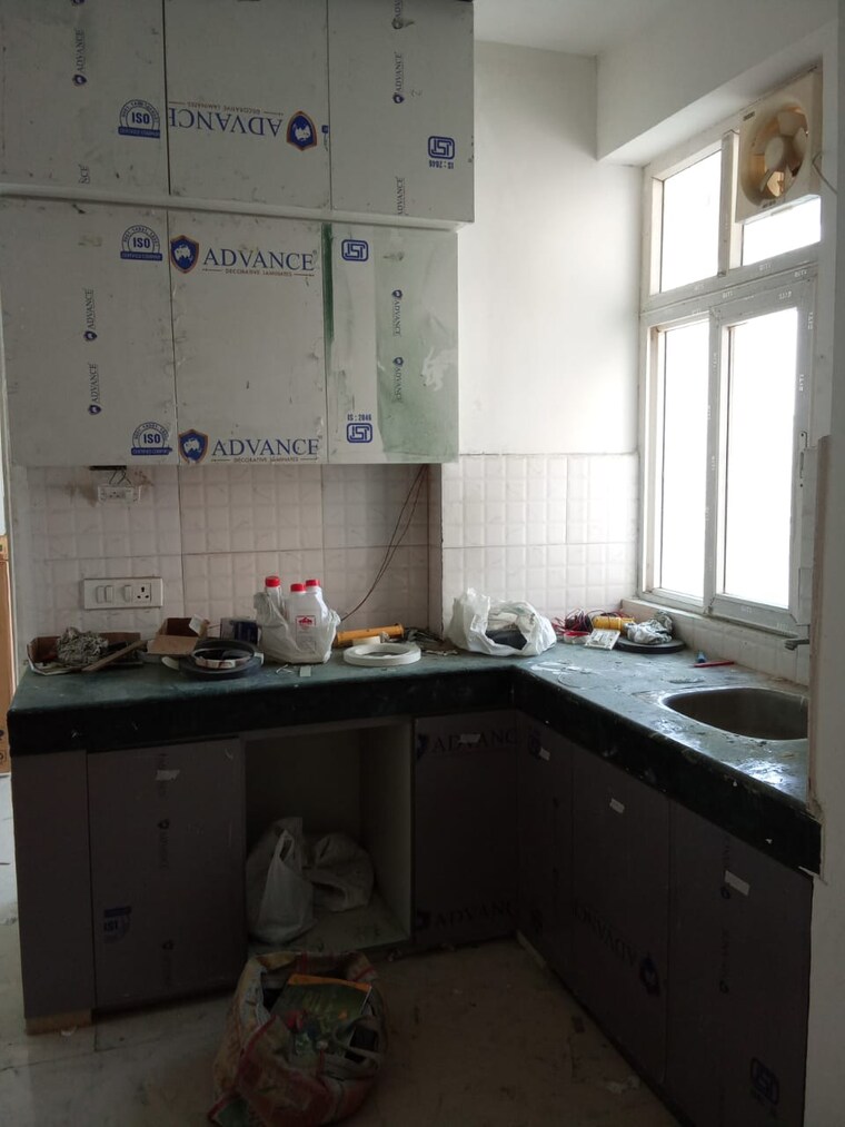 Kitchen, smart-world-gems 2.5 Bedroom 1102 Sq.Ft. Builder Floor In Sector 89 Gurgaon 9654340