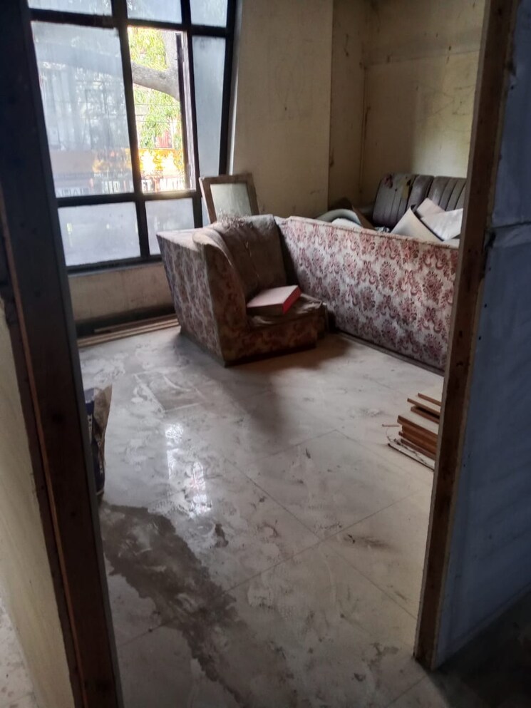 Bedroom, chittaranjan park 4 Bedroom 320 Sq.Yd. Builder Floor In Chittaranjan Park Delhi 9654336