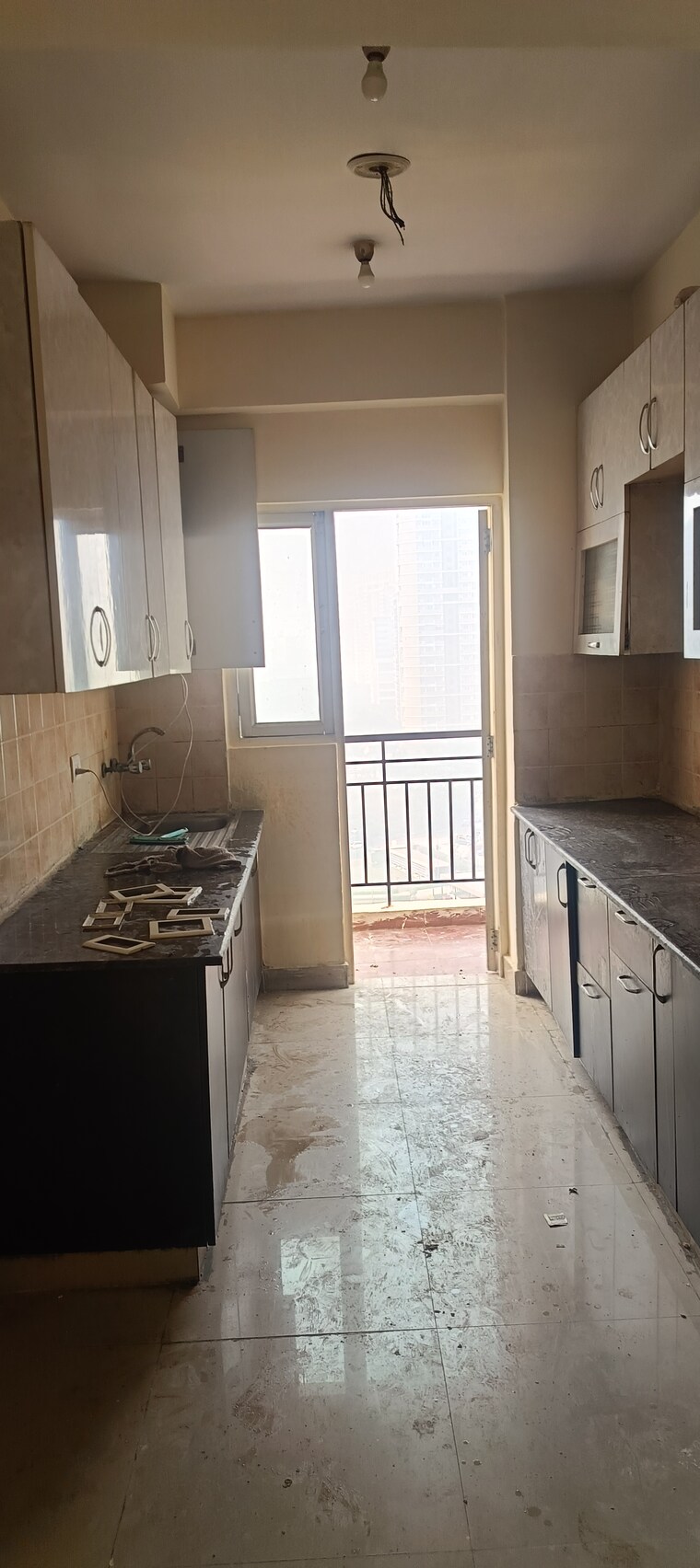 Kitchen, gardenia-gateway 3 Bedroom 1700 Sq.Ft. Apartment In Sector 75 Noida 9654358