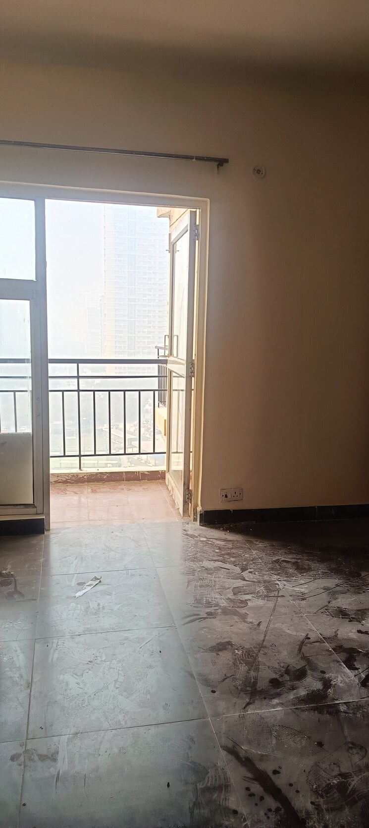 Room, gardenia-gateway 3 Bedroom 1700 Sq.Ft. Apartment In Sector 75 Noida 9654358