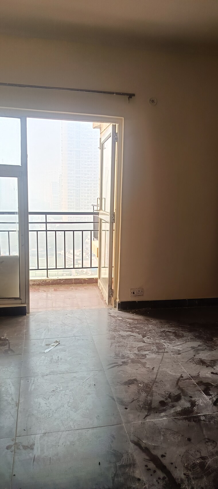Room, gardenia-gateway 3 Bedroom 1700 Sq.Ft. Apartment In Sector 75 Noida 9654358