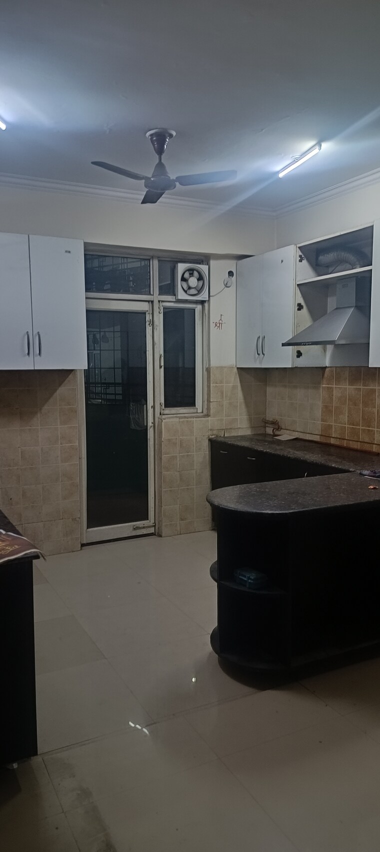 Kitchen, amrapali-silicon-city 3 Bedroom 1420 Sq.Ft. Apartment In Sector 76 Noida 9654368