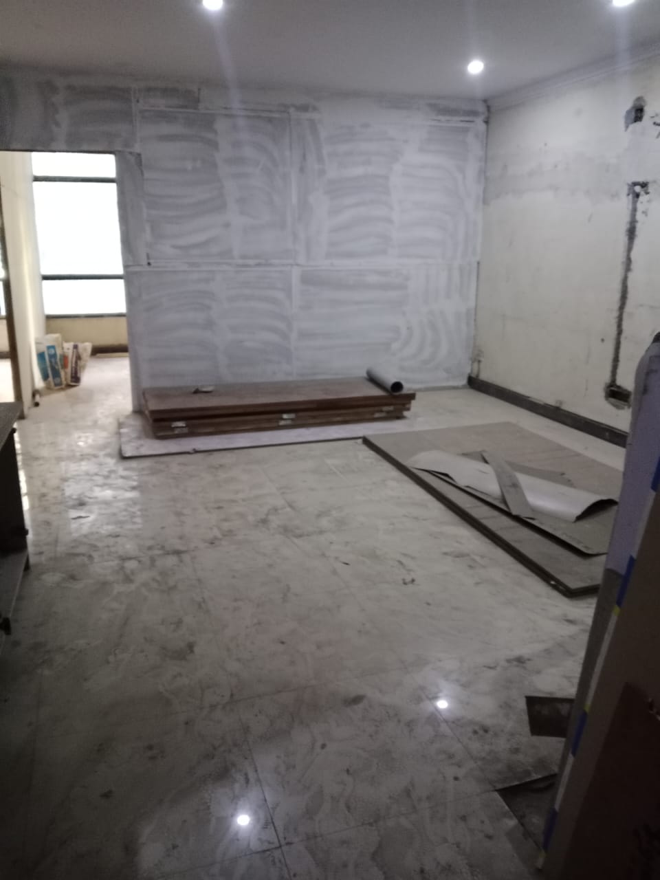 3 BHK + Servant Room Builder Floor For Rent in Defence Colony