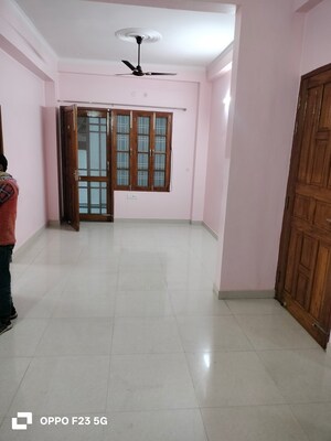2 BHK Builder Floor For Rent in Gomti Nagar