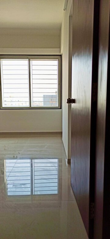 Room in 2 BHK Apartment at Unique Legacy Royale, Keshav Nagar – for Rent