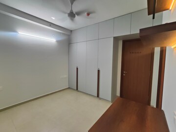 Room in 2 BHK Apartment at Bhartiya Nikoo Homes Phase 2, Thanisandra Main Road – for Rent