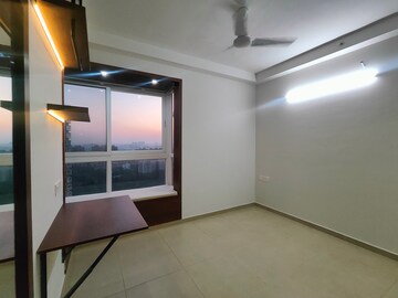 Room in 2 BHK Apartment at Bhartiya Nikoo Homes Phase 2, Thanisandra Main Road – for Rent