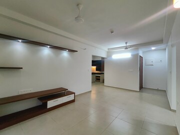 Room in 2 BHK Apartment at Bhartiya Nikoo Homes Phase 2, Thanisandra Main Road – for Rent