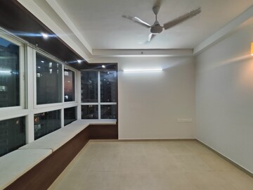 Room in 2 BHK Apartment at Bhartiya Nikoo Homes Phase 2, Thanisandra Main Road – for Rent