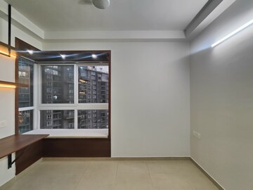 Room in 2 BHK Apartment at Bhartiya Nikoo Homes Phase 2, Thanisandra Main Road – for Rent