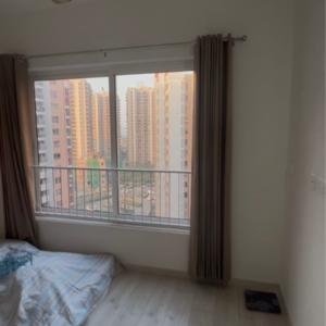Room in 3 BHK Apartment at Shapoorji Pallonji Joyville Gurgaon, Sector 102a – for Rent
