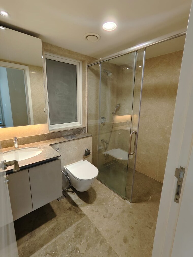 Attached Bathroom, dlf-one-midtown 3 Bedroom 2282 Sq.Ft. Apartment In Moti Nagar Delhi 9654408