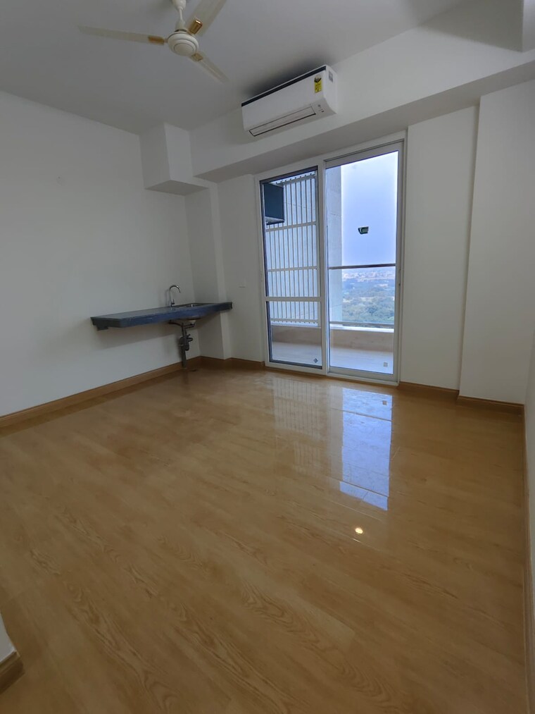 Room, dlf-one-midtown 3 Bedroom 2282 Sq.Ft. Apartment In Moti Nagar Delhi 9654408