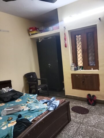 Furnished Amenities in 3 BHK Villa at Sector 11 – for Rent