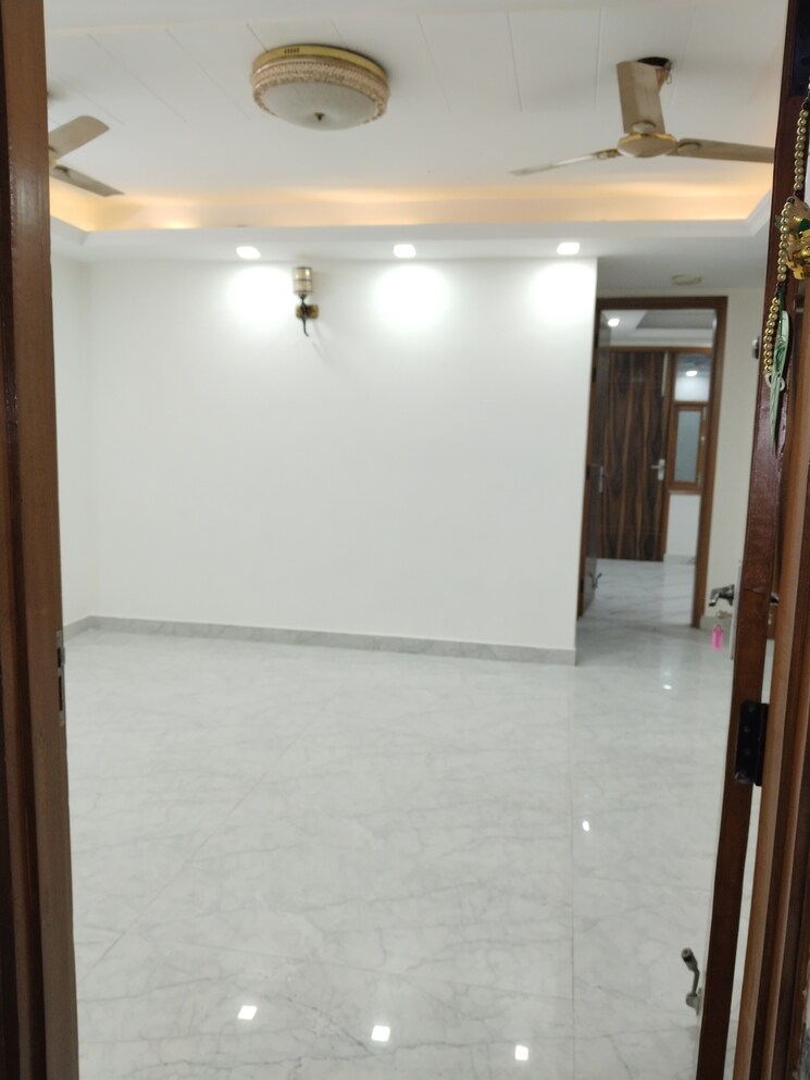 Room, panchsheel vihar 3 Bedroom 1150 Sq.Ft. Apartment In Panchsheel Vihar Delhi 9654417