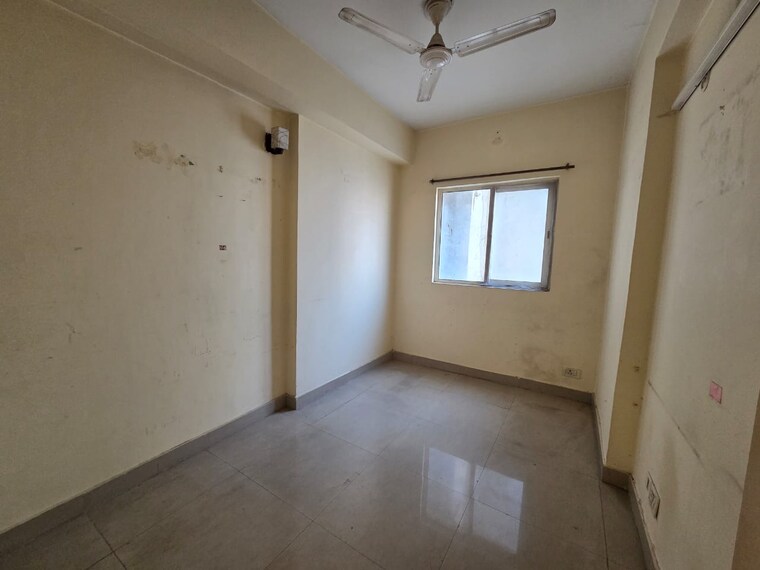 Room, prateek-wisteria 2.5 Bedroom 1135 Sq.Ft. Apartment In Sector 77 Noida 9654436