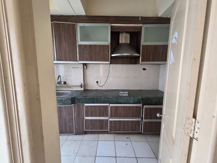 Kitchen, prateek-wisteria 2.5 Bedroom 1135 Sq.Ft. Apartment In Sector 77 Noida 9654436