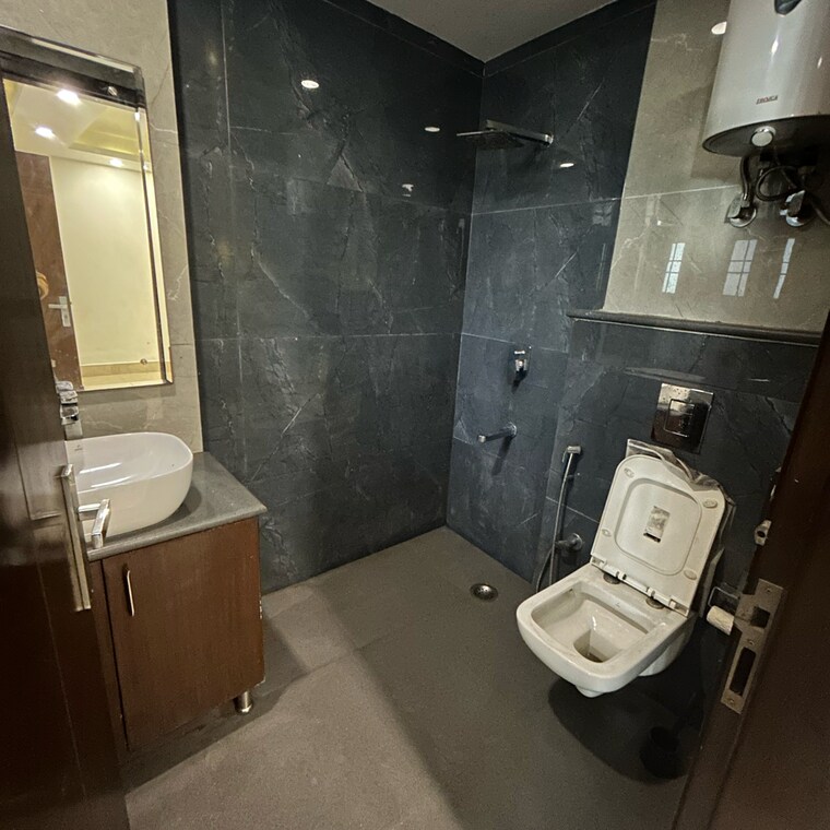 undefined, masjid moth 3 Bedroom 1800 Sq.Ft. Builder Floor In Masjid Moth Delhi 9654457